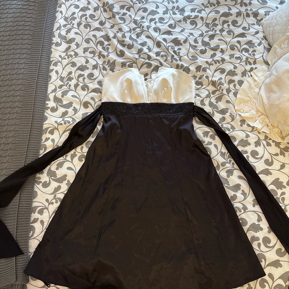 Elegant Black and Cream Strapless Dress